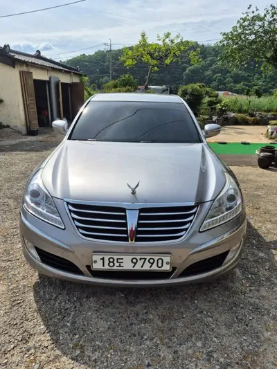 Hyundai Equus