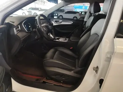 Roewe RX5