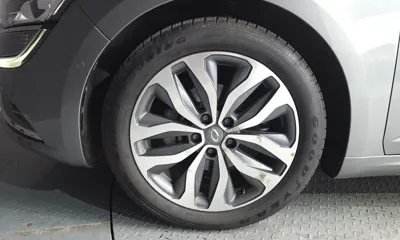 Renault-KoreaSamsung SM6