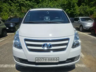 Hyundai Starex