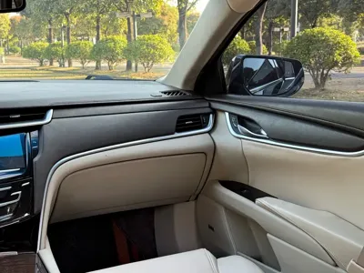Cadillac XTS