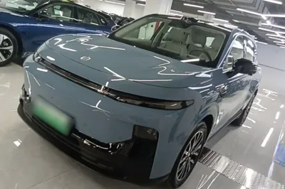 Leapmotor B10