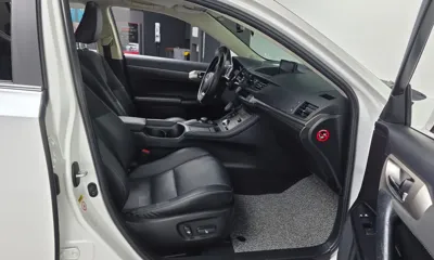 Lexus CT200h