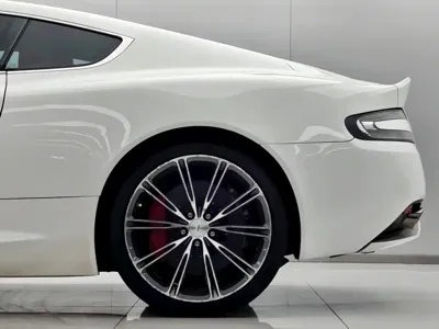 Aston Martin DB9