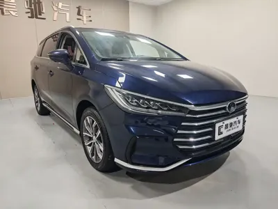 BYD MAX