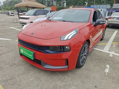 Lynk & Co 03