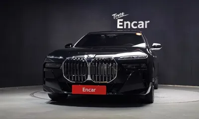 BMW i7