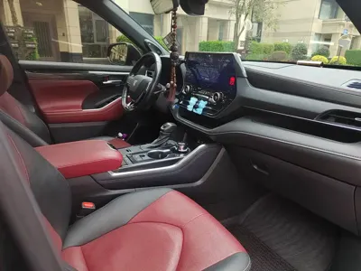 Toyota Crown Kluger
