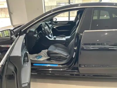 Audi A7L