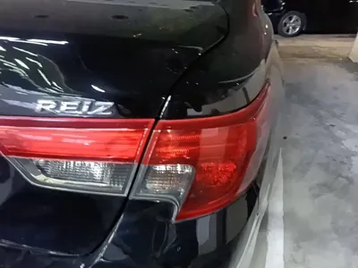 Toyota Reiz