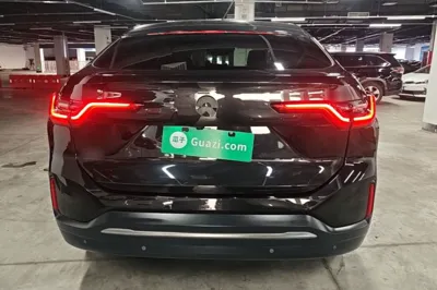 Nio EC6