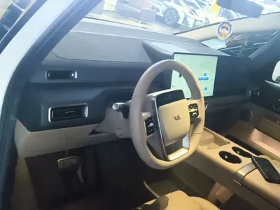 Li Auto Li MEGA