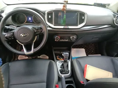 Kia kx1 Stonic