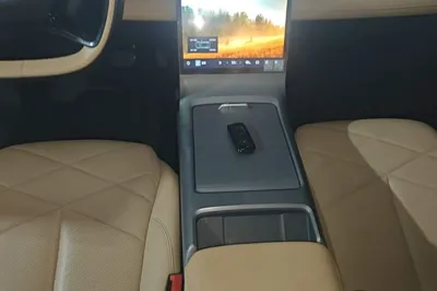 Geely Galaxy L6