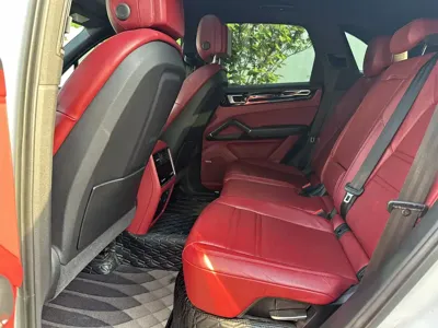 Porsche Cayenne Hybrid