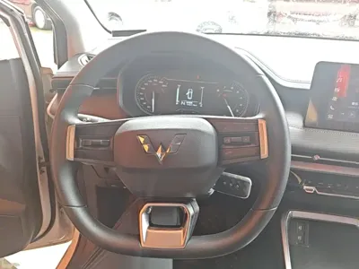 Wuling Jiachen