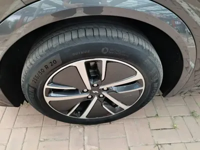 Li Auto Li L7