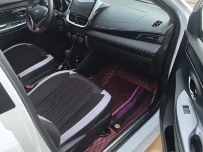 Toyota Yaris L
