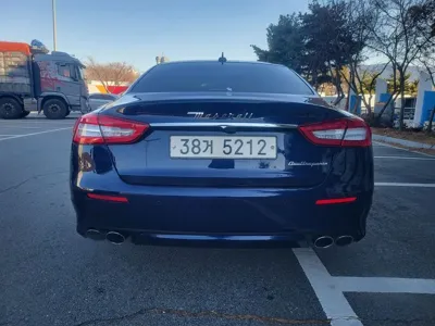 Maserati Quattroporte
