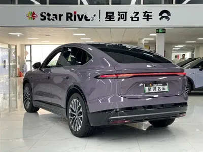 Nio EC6