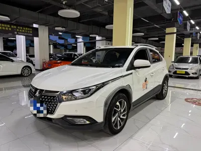 Luxgen U5 SUV