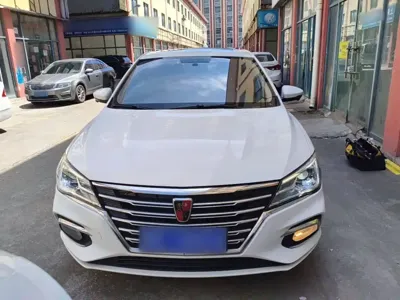 Roewe i5