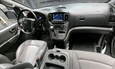 Hyundai Starex