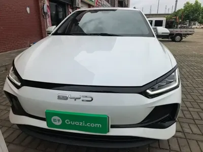 BYD e2