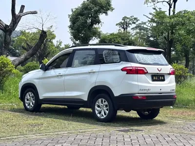 Wuling Hongguang S3