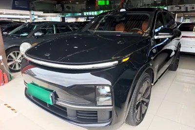 Li Auto L8