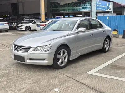 Toyota Reiz