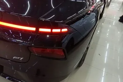Xpeng P7
