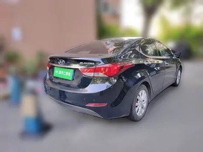 Hyundai Elantra (5th Generation