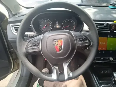Roewe i5