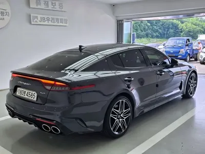 Kia Stinger