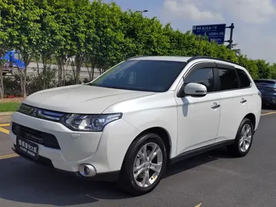 Mitsubishi Outlander (Import)