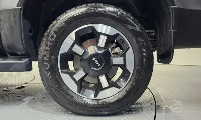 Kia Tasman