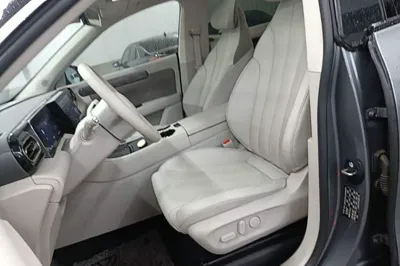 Leapmotor C11