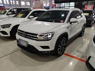 Volkswagen Tharu