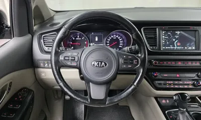 Kia Canival