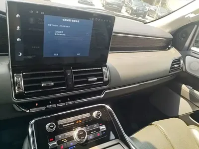 Lincoln Navigator