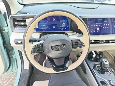 Geely ICON