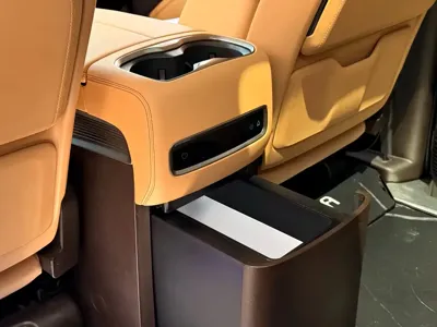 Denza Denza D9