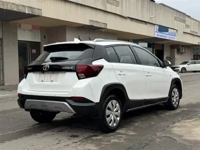 Toyota Yaris L