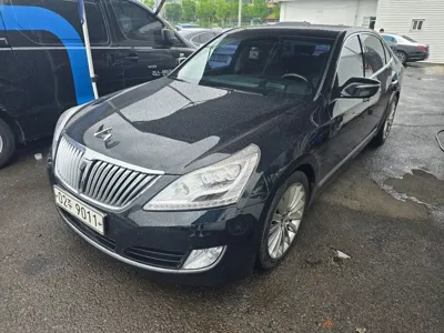 Hyundai Equus