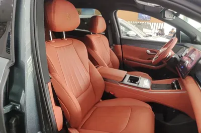 BYD Tang L