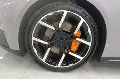 Xpeng P7