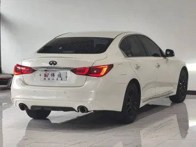 Infiniti Q50L