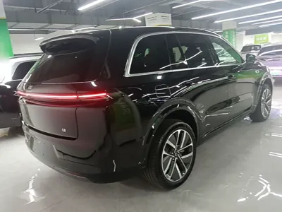 Li Auto L8