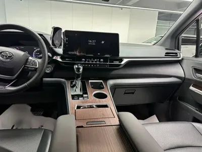 Toyota Granvia